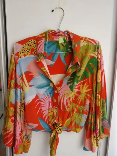 Blusa farm botões