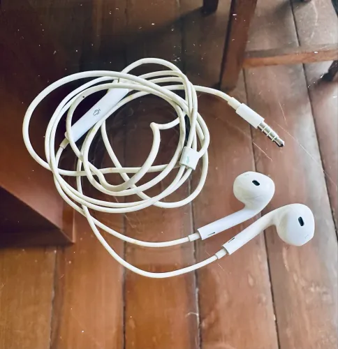 fone de ouvido apple iphone original com conector p2
