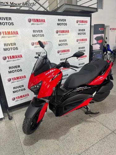 Xmax 2024 novinha 