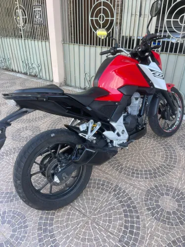 Vendo cb 300f