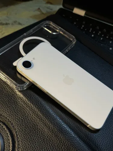 Vendo IPhone 16e 128gb novo bateria 100%