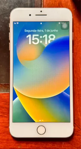 ? iPhone 8 Plus 64GB - Funcionando Perfeitamente