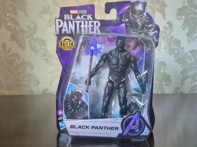 Marvel Studios Legacy Collection Pantera Negra Black Panther