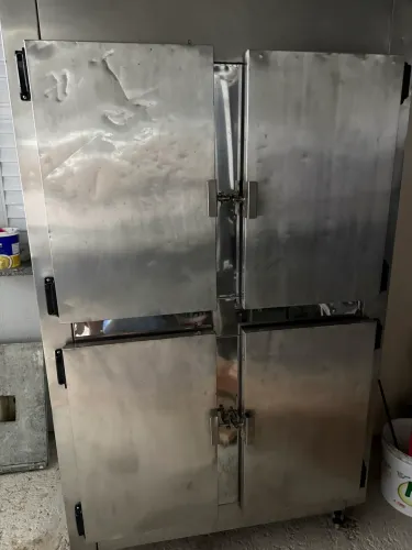 Freezer Industrial 4 Portas em Inox - Grande Capacidade