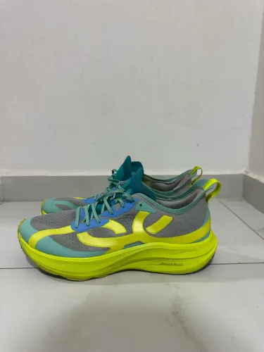 tenis olympikus corre 4