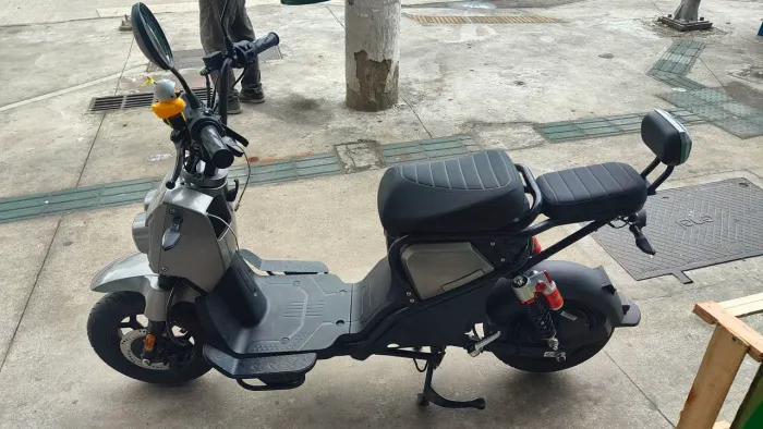 Moto eletrônica top com aplicativo 