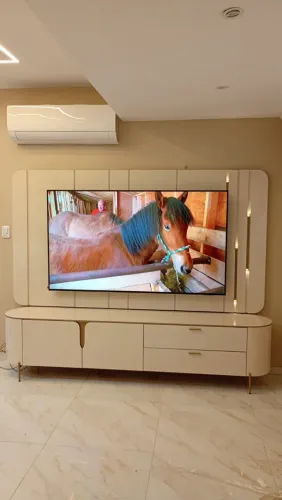 Rack com painel Celine DJ Móveis, ideal para TVs até 75 Polegadas - Entrega Imediata;
