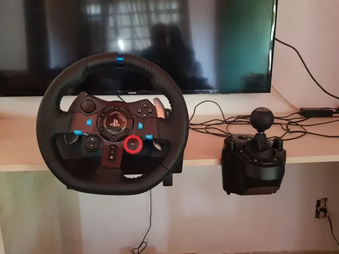 Volante gamer logitech g29
