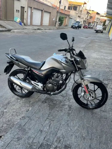 Vendo fan 150 2015