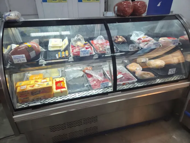 Expositor frigorifico/frios Uchoa móveis 2m