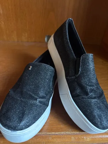 Slip on Santa Lolla