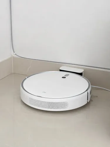 Robô Aspirador Xiaomi Mi Robot Vacuum-Mop 2 - Seminovo, 7 Usos, Caixa Original