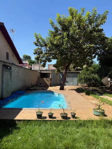 ? Casa com Piscina à Venda - 2 Suítes | R$ 545.000