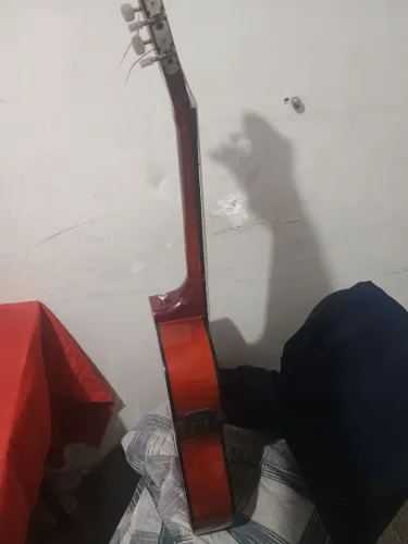 Violão elétrico Gianini, completo