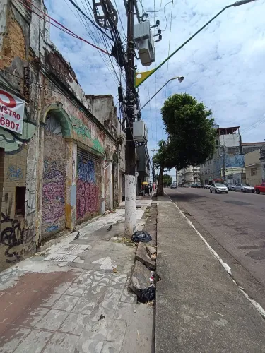 TEREENO A VENDA NO CENTRO. AV. EPAMINONDAS.