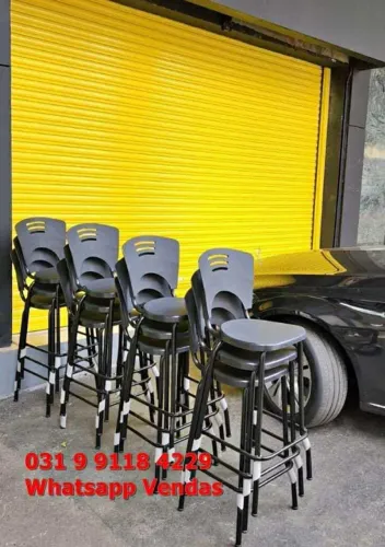 Banquetas altas Novas na cor Preta 70 cm Frete Gratis para BH