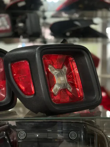 Lanterna Jeep Renegade Original Seminova - Lisa