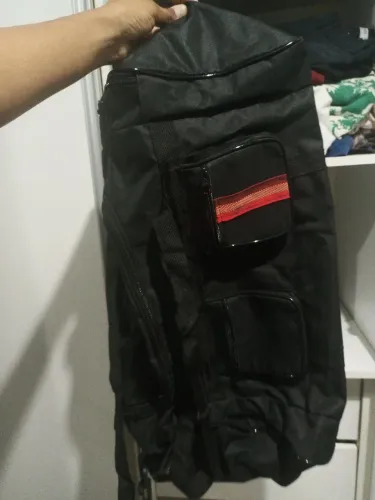 Vende-se mala de mão em excelente estado
