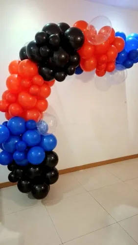 Balões Delivery e caixinhas personalizadas pra lembrancinha homem aranha