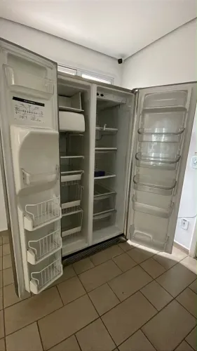 Geladeira Electrolux Side by Side 685L Inox - Funcionando Perfeitamente