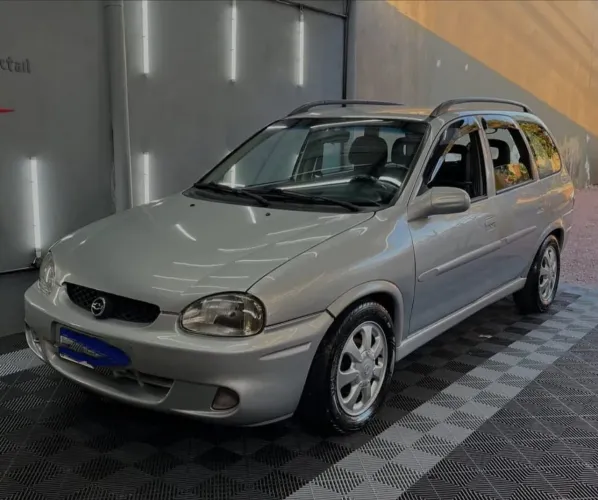 Chevrolet Corsa Wagon GLS 1.6 16V MPFI 4P 2000