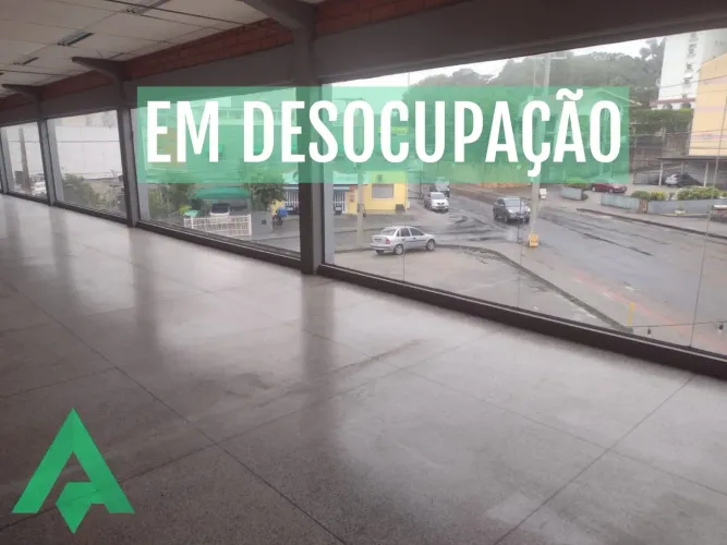 Sala Comercial com 250m² para locação por R$ 6.000,00 - Bairro Garcia - Blumenau/SC