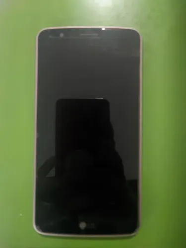 Celular com defeito