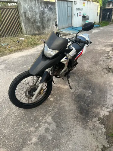 Motocicleta XRE 300 - 2014