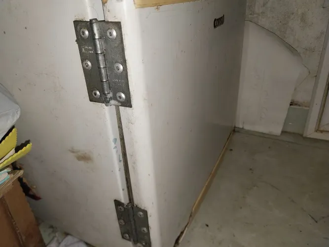 Vende-se Frigobar