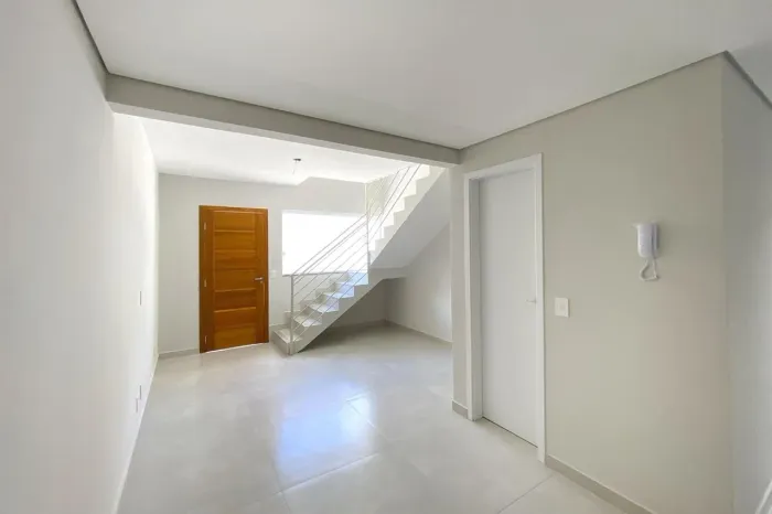 Casa à Venda - Boa Vista, 2 Quartos, 74 m2