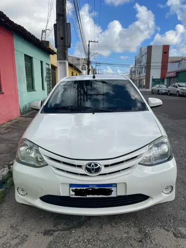 Toyota Etios X 1.3 Flex 16V 5P Mec. 2017