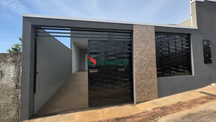 Casa à venda em Londrina, Colinas, com 3 quartos, com 78 m²