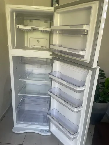 Geladeira Electrolux 382litros 