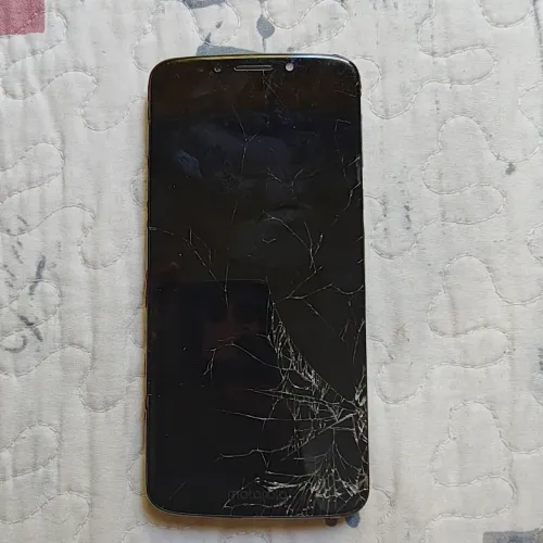 Moto g5 plus com defeito