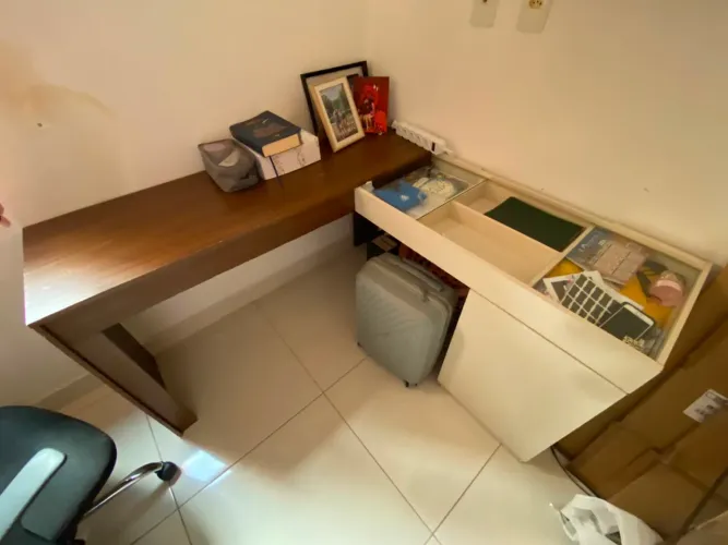 Escrivaninha + Penteadeira
