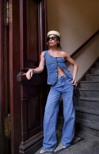 Calça boca de sino NOVA
