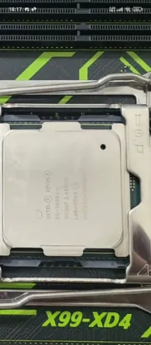 Processadores Xeon para X99