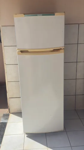 Geladeria cônsul 350 litros