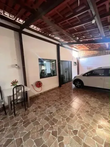 Vendo Excelente casa na Shis Norte Com Habite-se 3 quartos