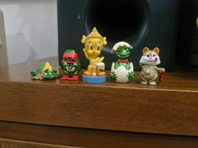 Miniaturas 1993 Kinder Ovo e Piu Piu Garoto