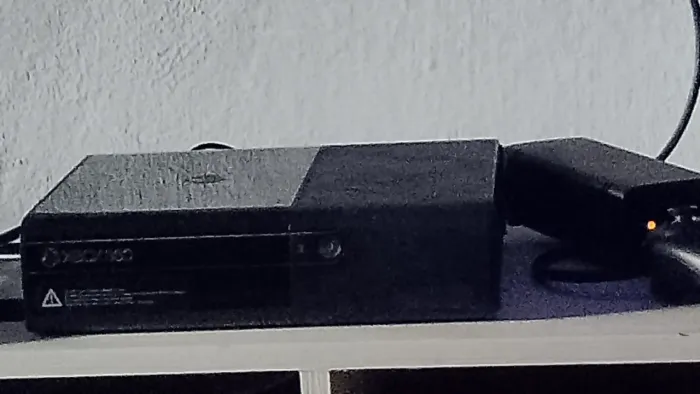 Xbox 360(SSD 240 gb 3 controle 1 Kinect ) preço negociável só entrar em contato 