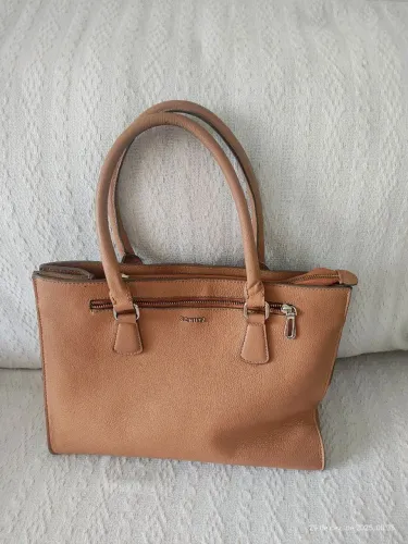 Bolsa grande em couro da schutz