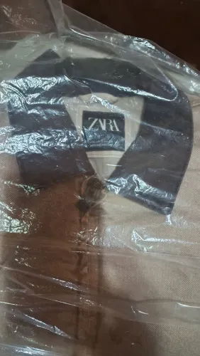 Casaco Zara Masculino Bege com Gola Escura