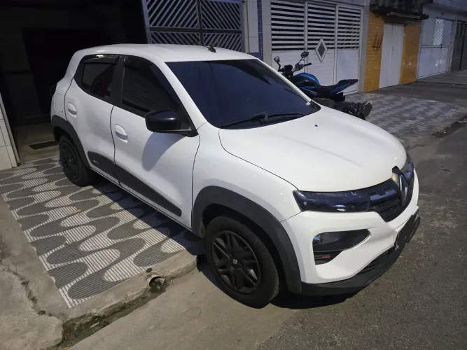 Renault Kwid Intense 1.0 Flex 12V 5P Mec. 2023
