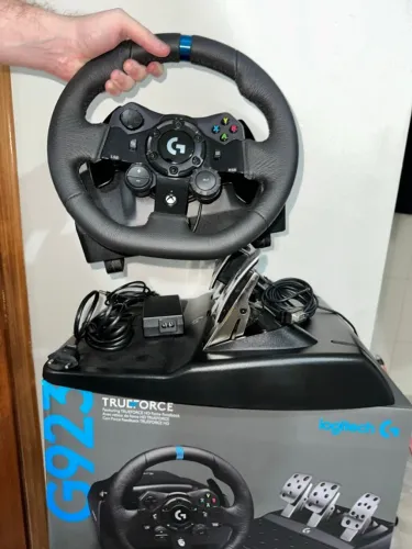 Volante Logitech G923 (Xbox/PC) - Estado de Novo na Caixa