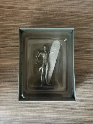 Action Figure Surfista Prateado 07 Miniatura Marvel