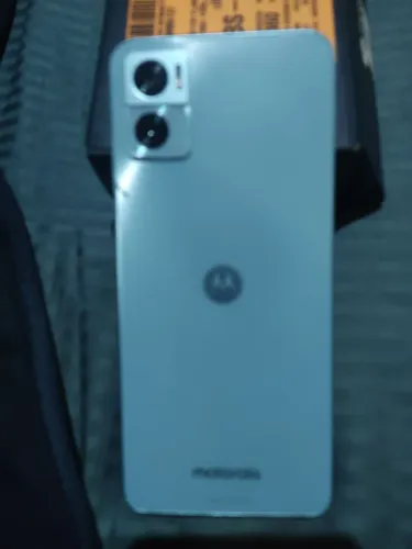 Vendo Moto E22 128g com defeito com caixa e nota fiscal