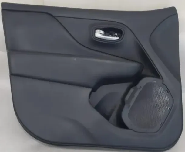 Forro Da Porta Dianteiro Esquerdo Do Jeep Renegade 1651119x