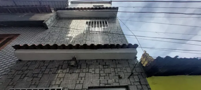 Casa Triplex, 03 Qtos (01suíte), Vila Fechada R$ 1.200/mês Aceita Depósito