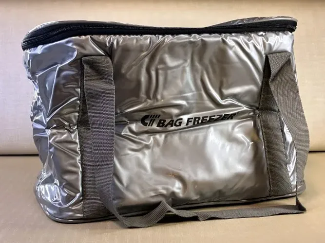 Bolsa Térmica Grande 26L - Bag Freezer NUNCA USADA